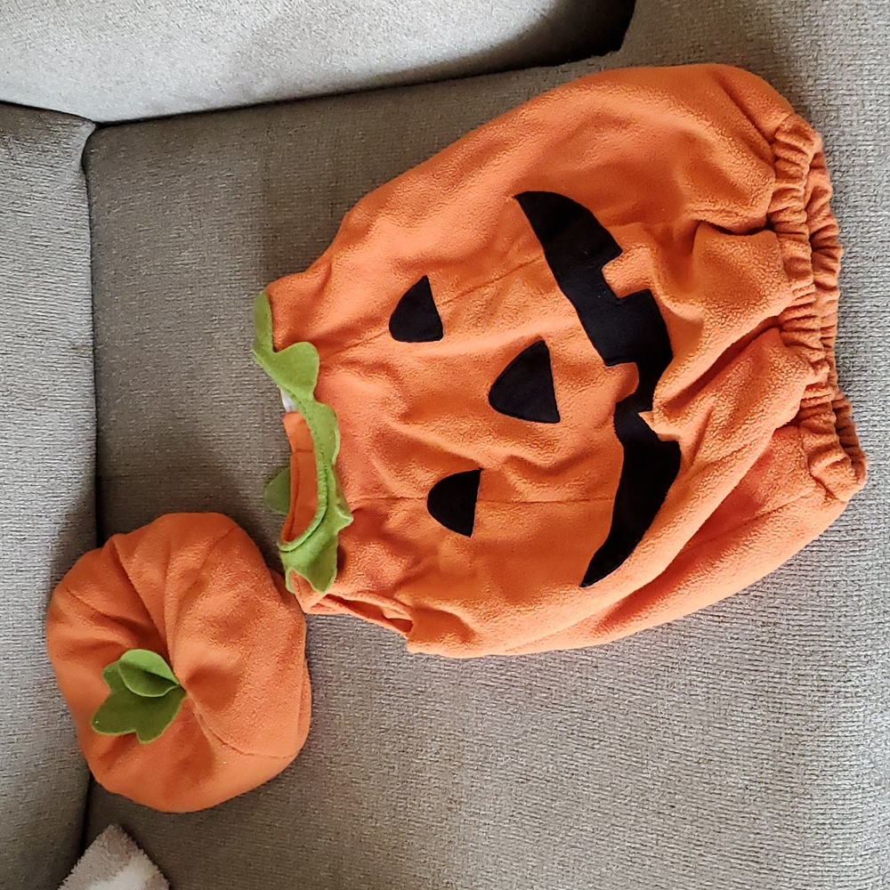 Pottery Barn Pumpkin Costume 12 to 24 month